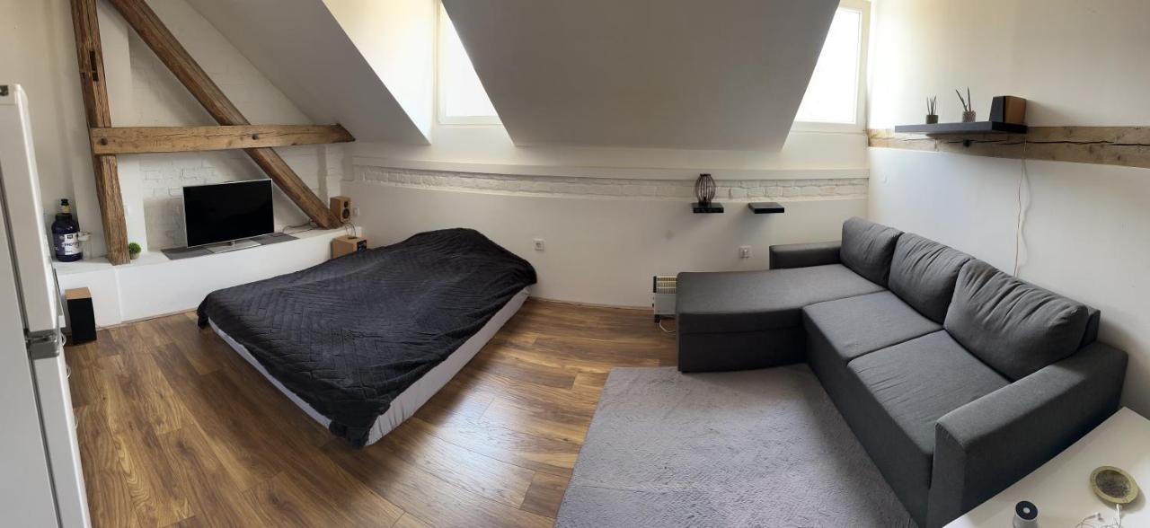 Central Studio Zagreb Luaran gambar